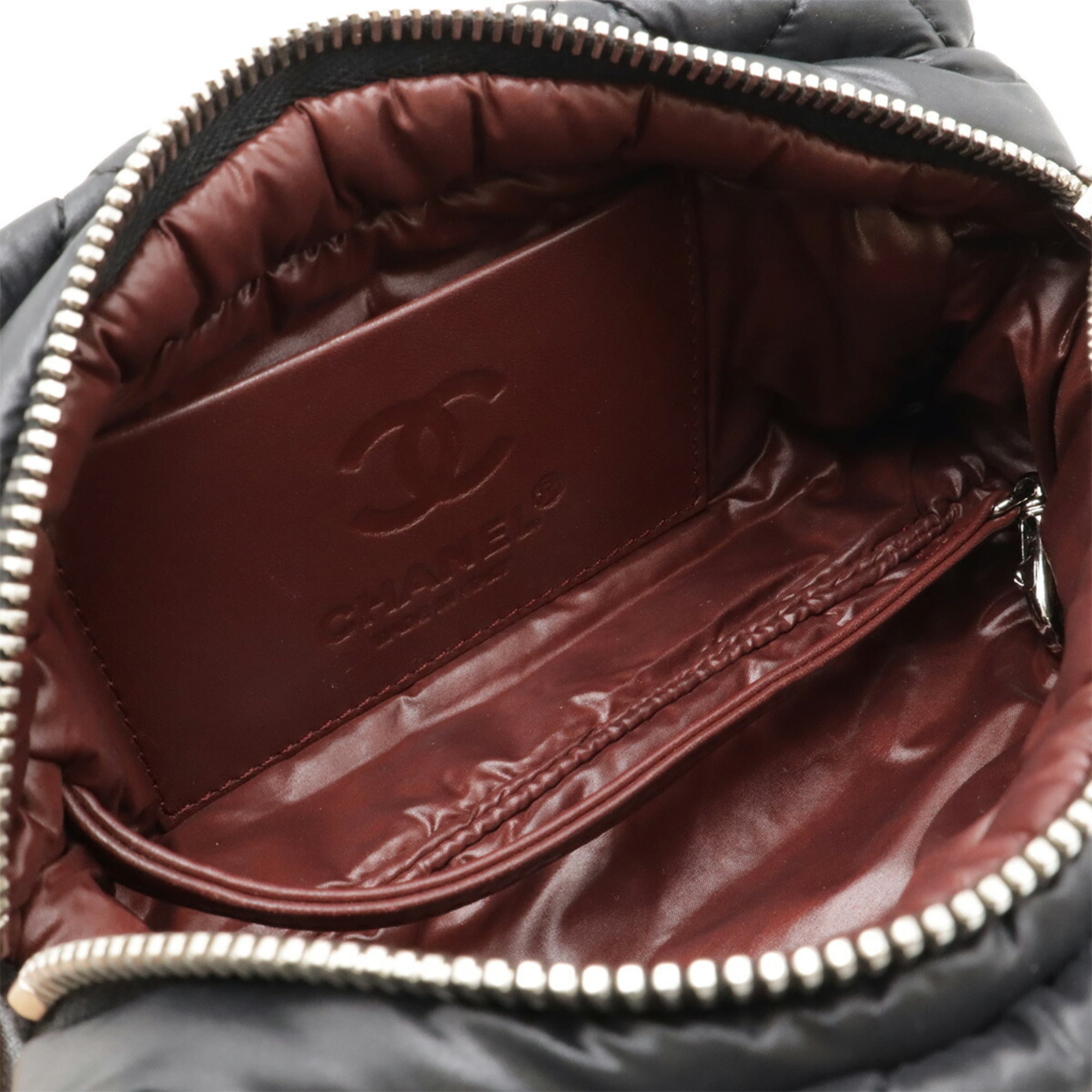 Chanel Black Nylon Wash Bag (Pre-Owned)