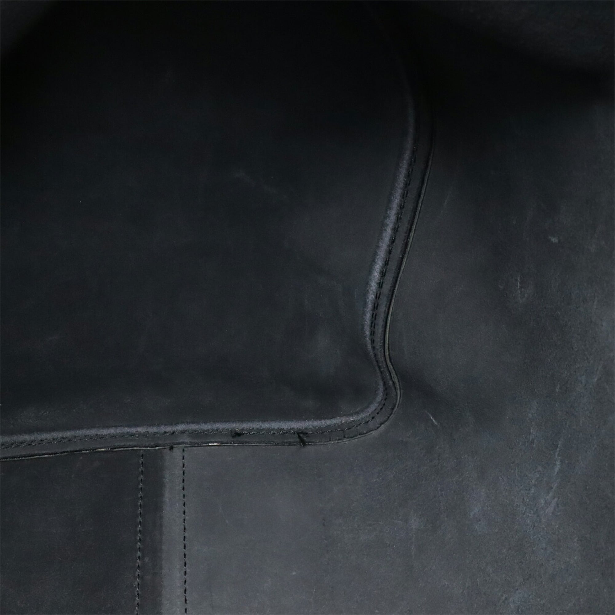 Louis Vuitton Epi Black Noir Epi Leather Boston Bag (Pre-Owned)