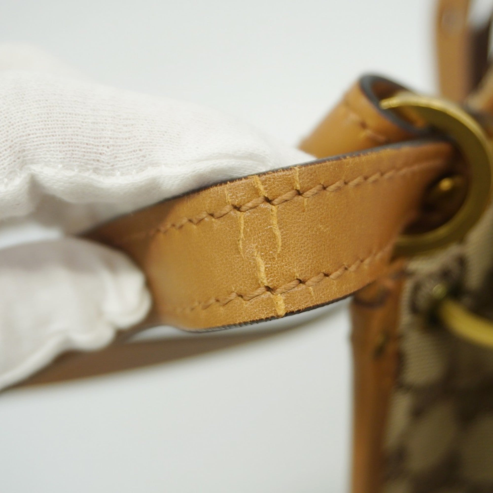 Gucci Brown Canvas Shoulder Bag (Pre-Owned)