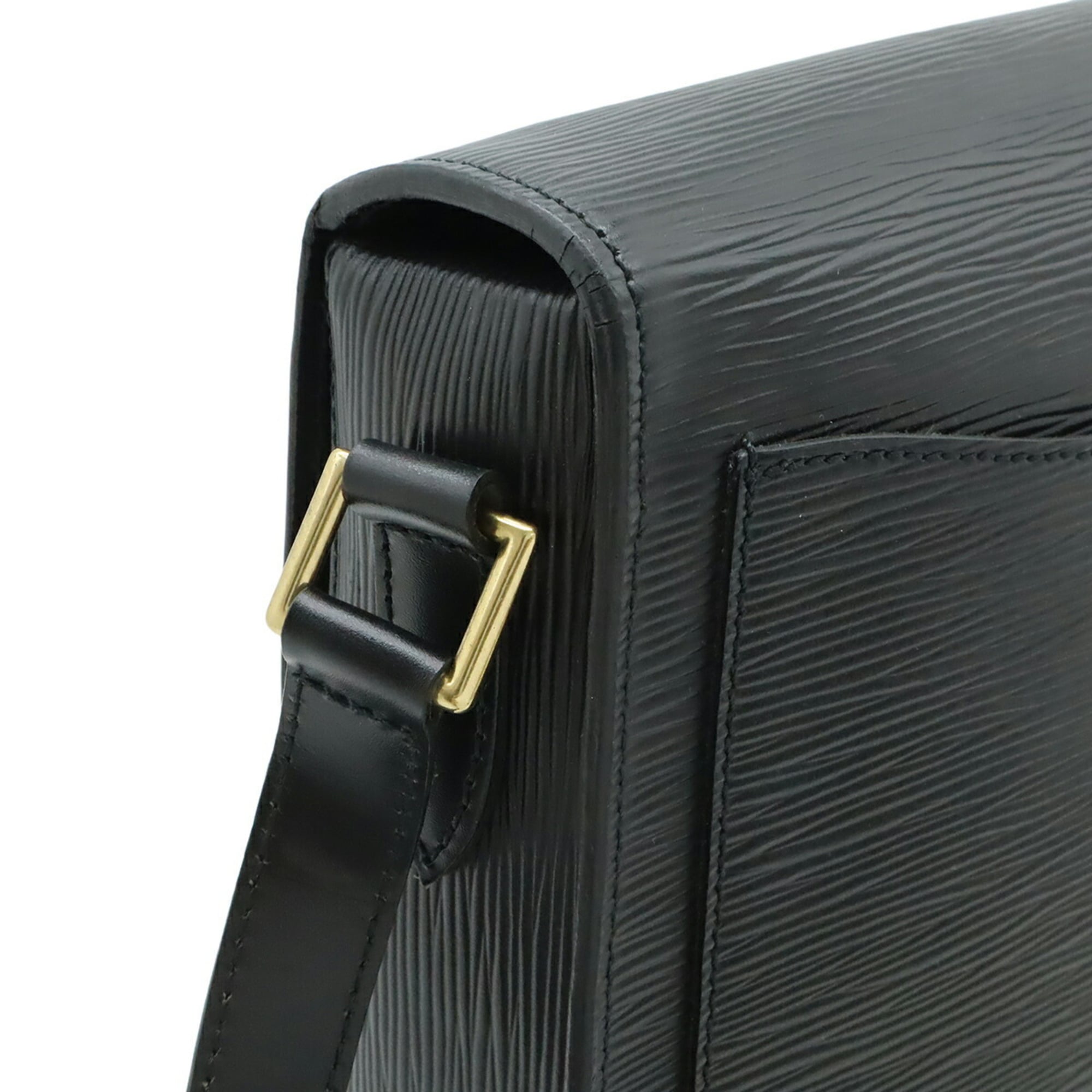 Louis Vuitton Epi Black Noir Epi Leather Pochette Shoulder Bag (Pre-Owned)