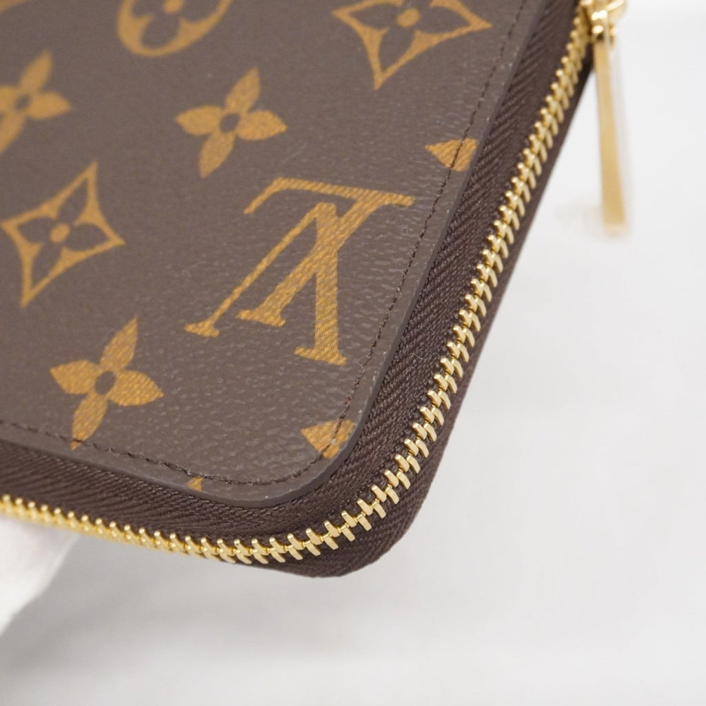 Louis Vuitton Brown Long Wallet (Bi-Fold) (Pre-Owned)