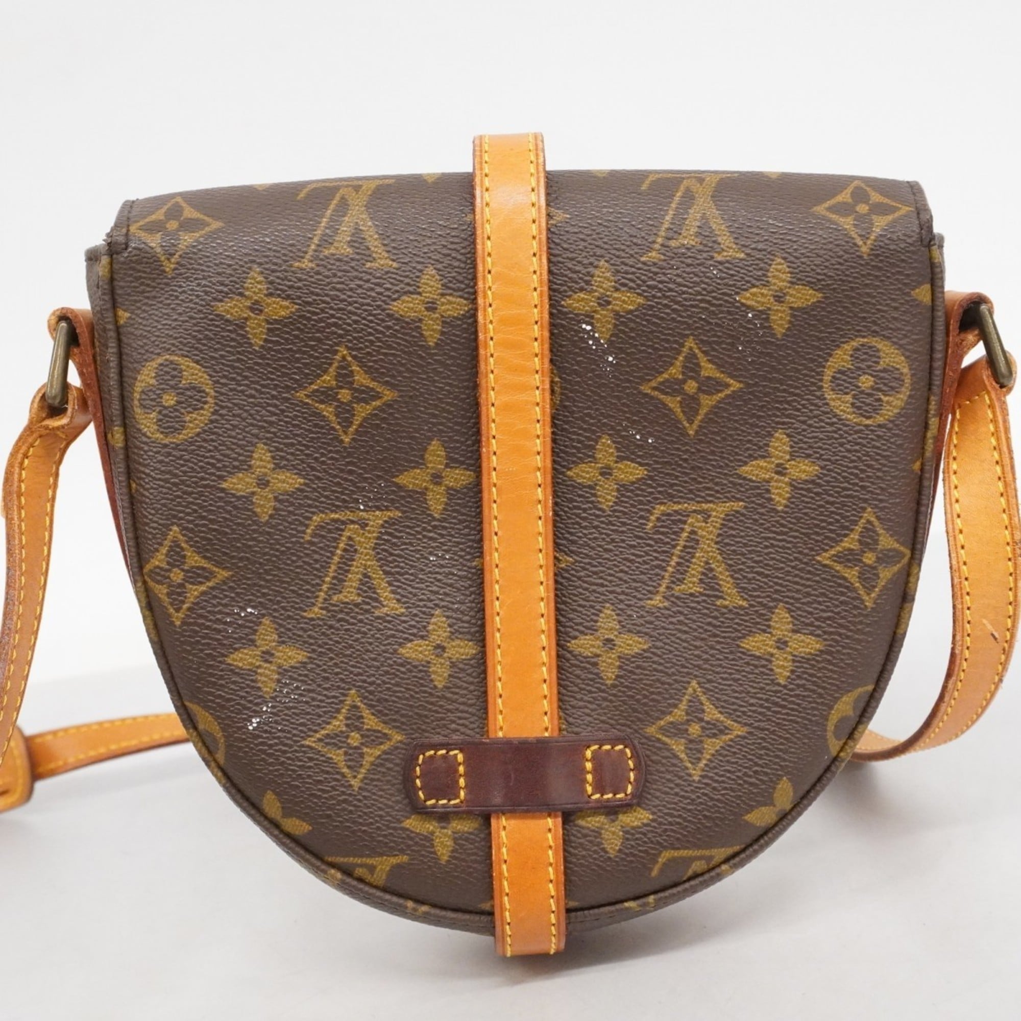 Louis Vuitton Brown Shoulder Bag (Pre-Owned)