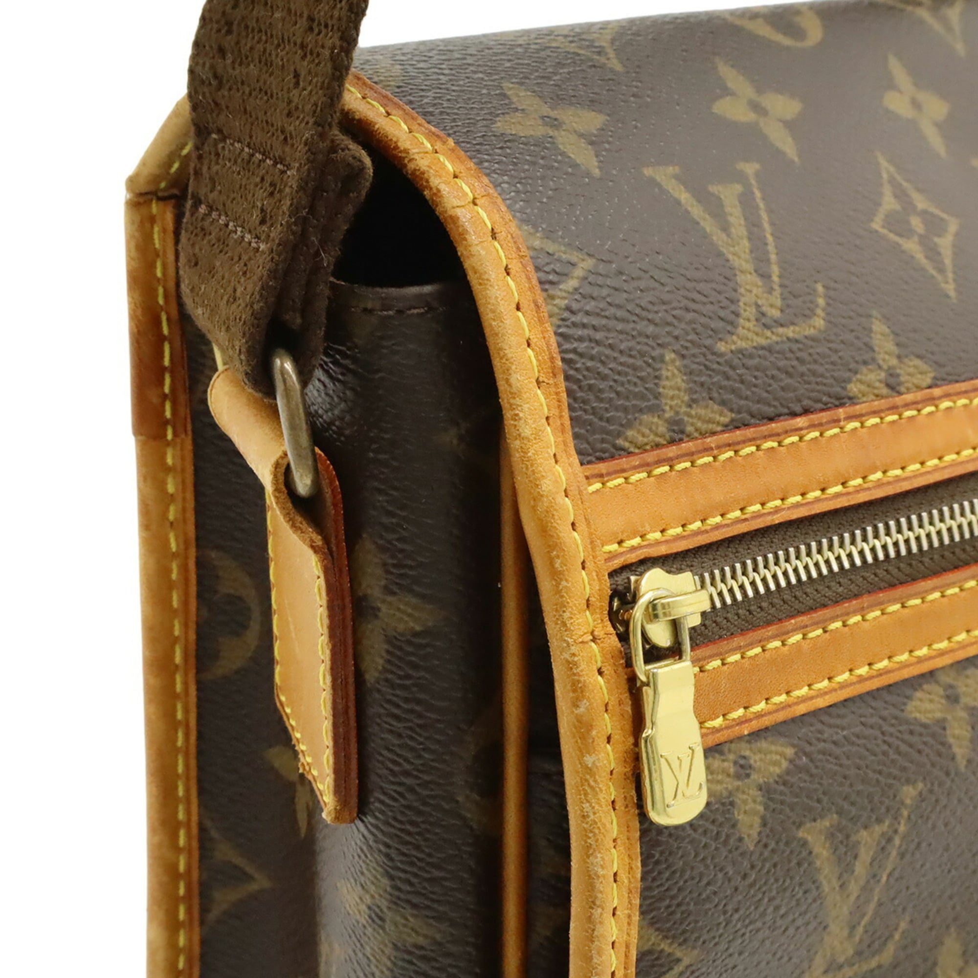 Louis Vuitton Monogram Brown Monogram Shoulder Bag (Pre-Owned)