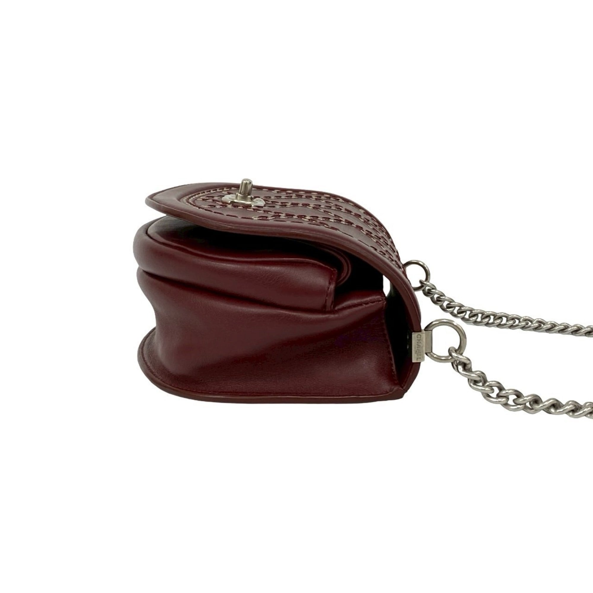 Chanel Red Color Wine Leather Pochette Shoulder Bag (Pre-Owned)