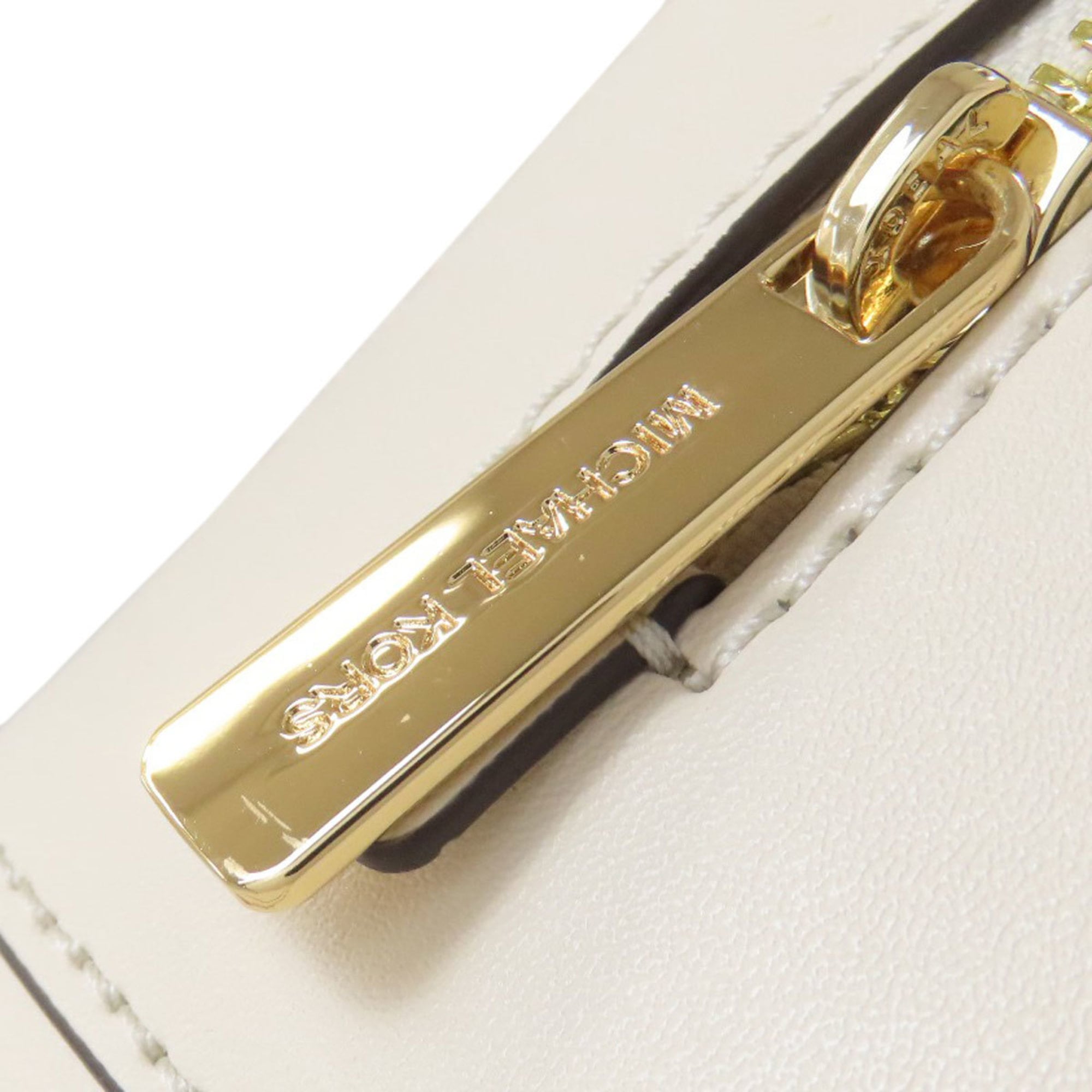 Michael Kors White Leather Pvc Backpack (Pre-Owned)