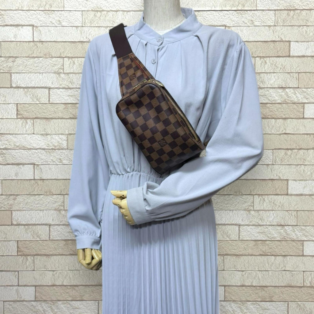 Louis Vuitton Damier Brown Damier Canvas Fanny Pack Shoulder Bag Sling Bag (Pre-Owned)