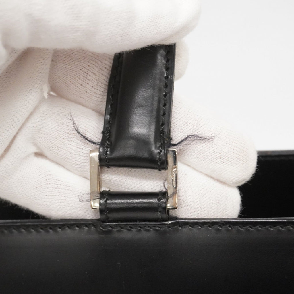 Salvatore Ferragamo Black Leather Handbag (Pre-Owned)