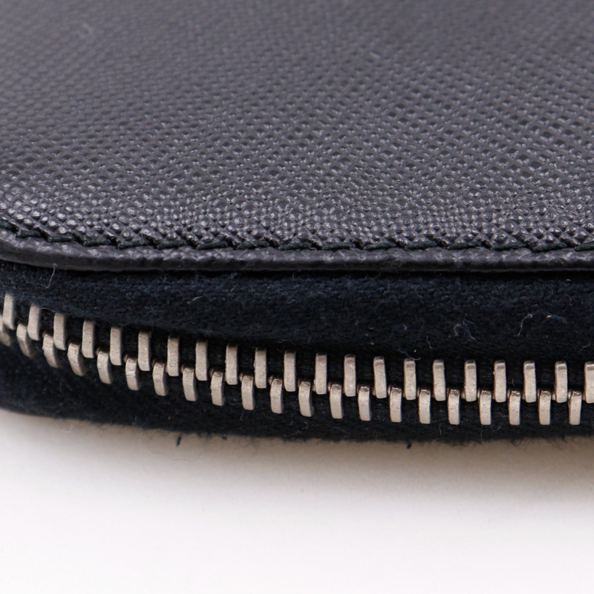 Prada Saffiano Black Saffiano Long Wallet (Bi-Fold) (Pre-Owned)