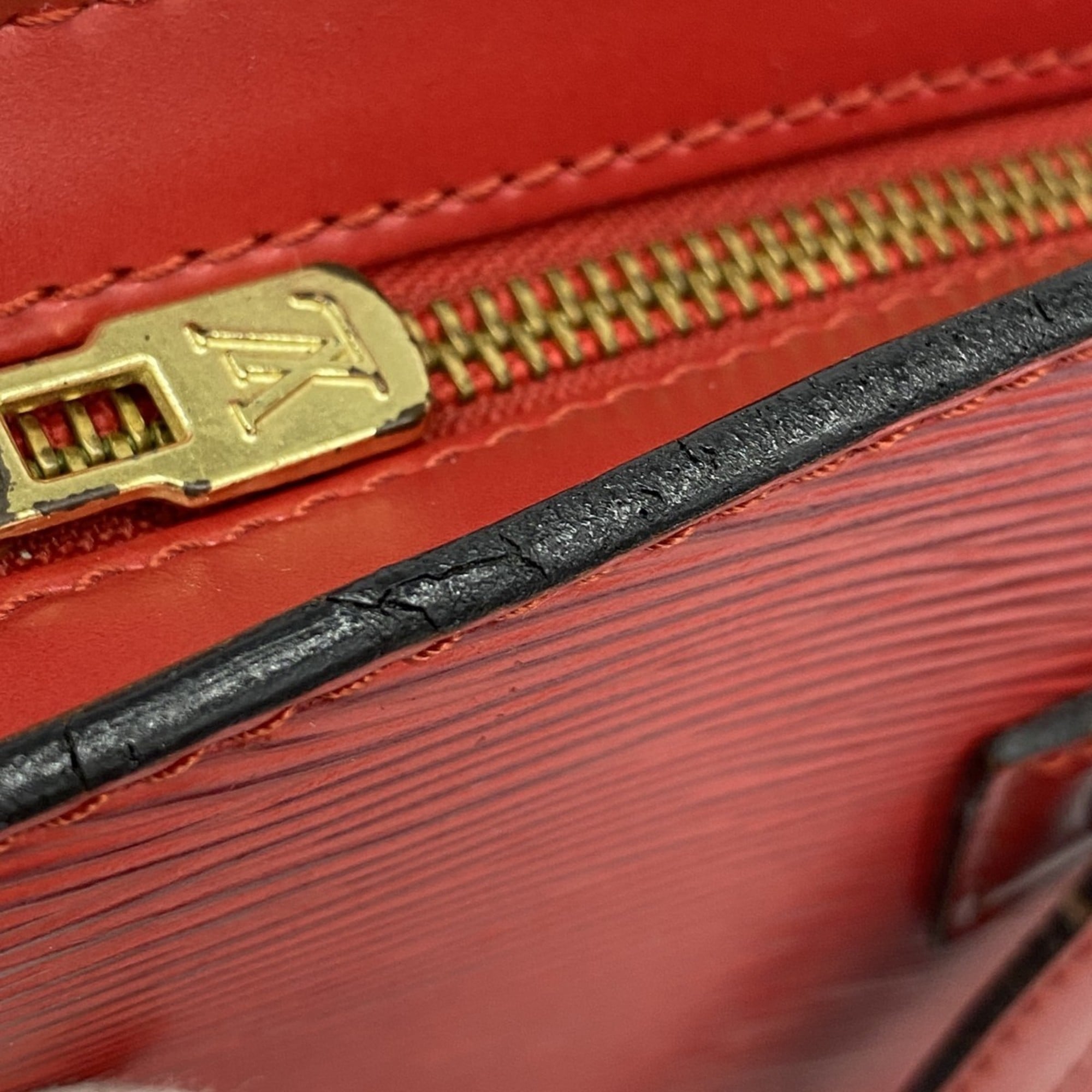 Louis Vuitton Castilian Red Shoulder Bag (Pre-Owned)