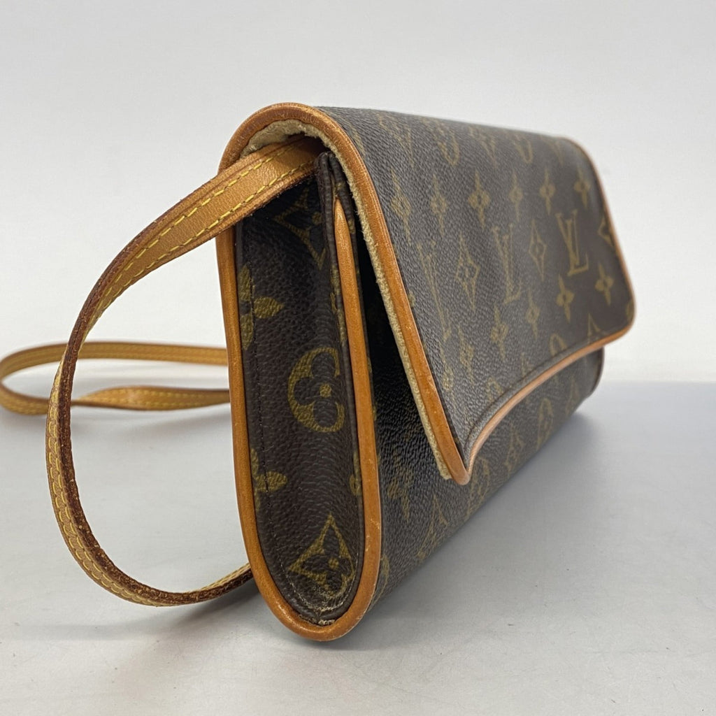 Louis Vuitton Brown Shoulder Bag (Pre-Owned)