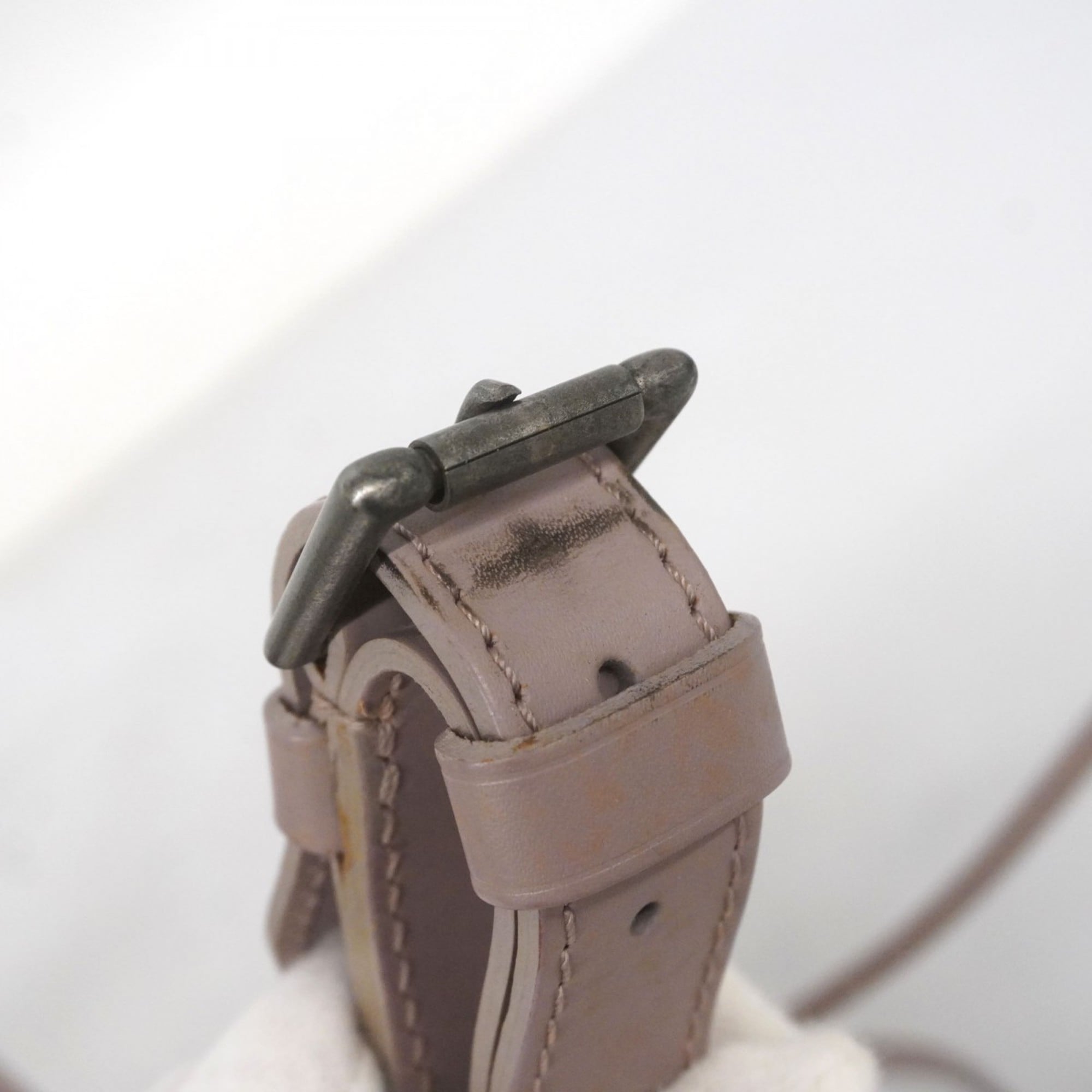 Louis Vuitton Lilac Shoulder Bag (Pre-Owned)