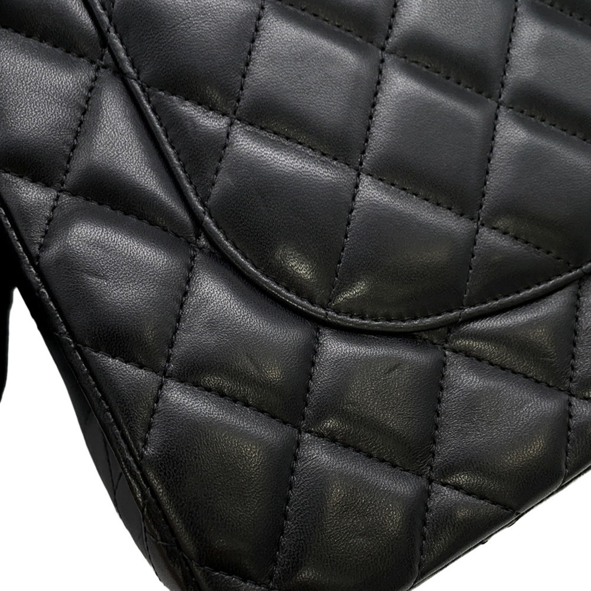 Chanel Matelasse Black Leather Shoulder Bag (Pre-Owned)