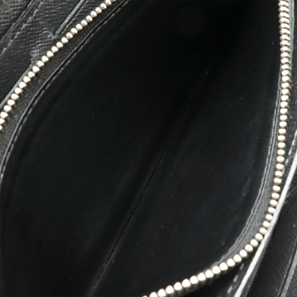Louis Vuitton Taiga Black Noir Taiga Leather Long Wallet (Bi-Fold) (Pre-Owned)