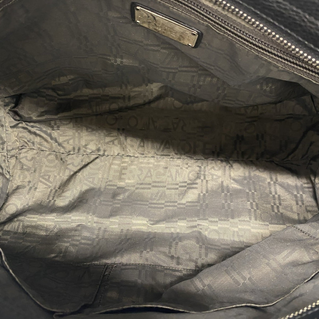 Salvatore Ferragamo Black Leather Handbag (Pre-Owned)