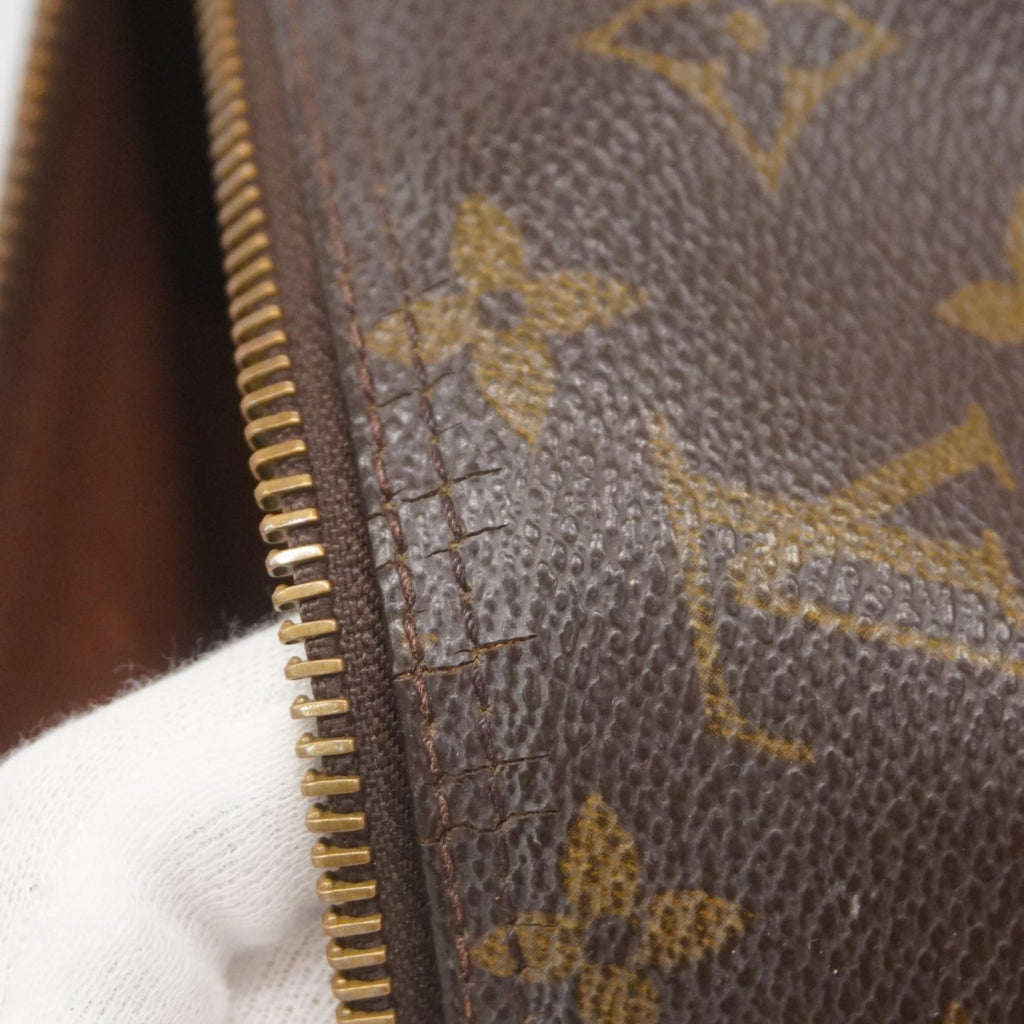 Louis Vuitton Brown Handbag (Pre-Owned)