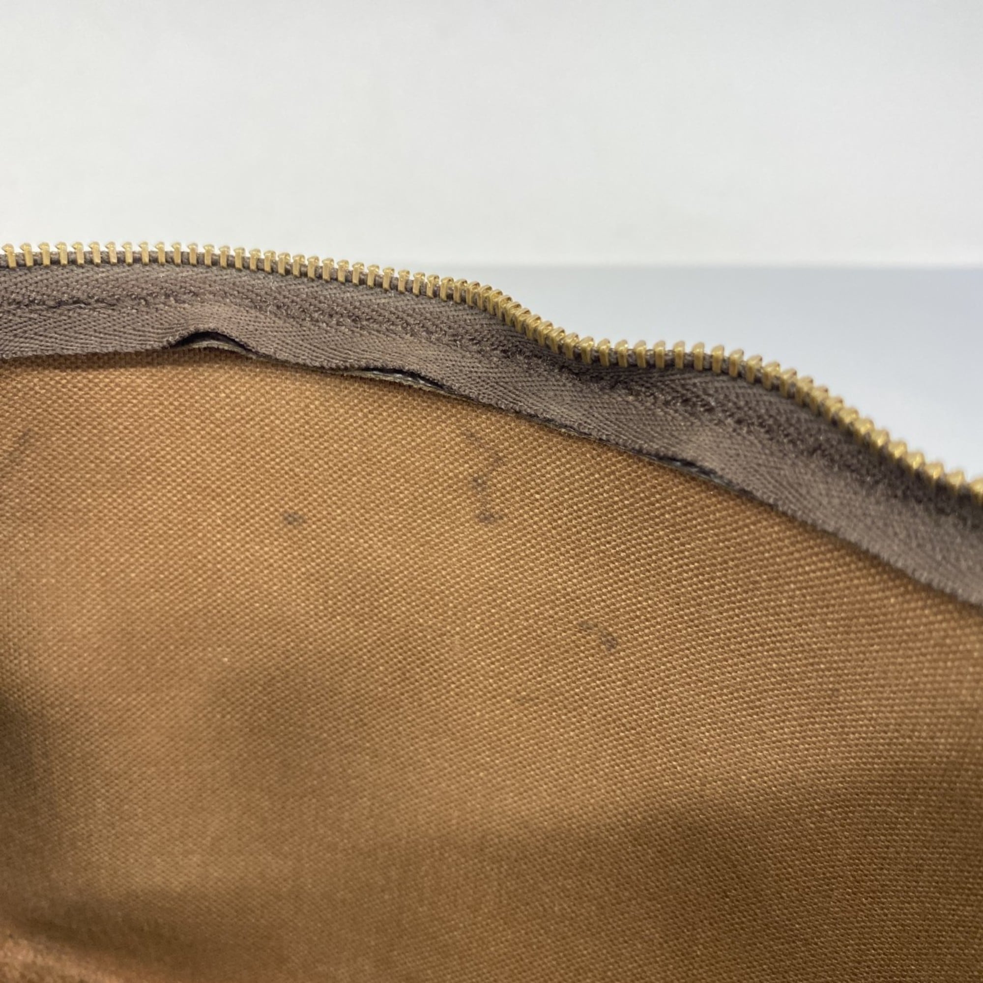 Louis Vuitton Brown Pouch (Pre-Owned)