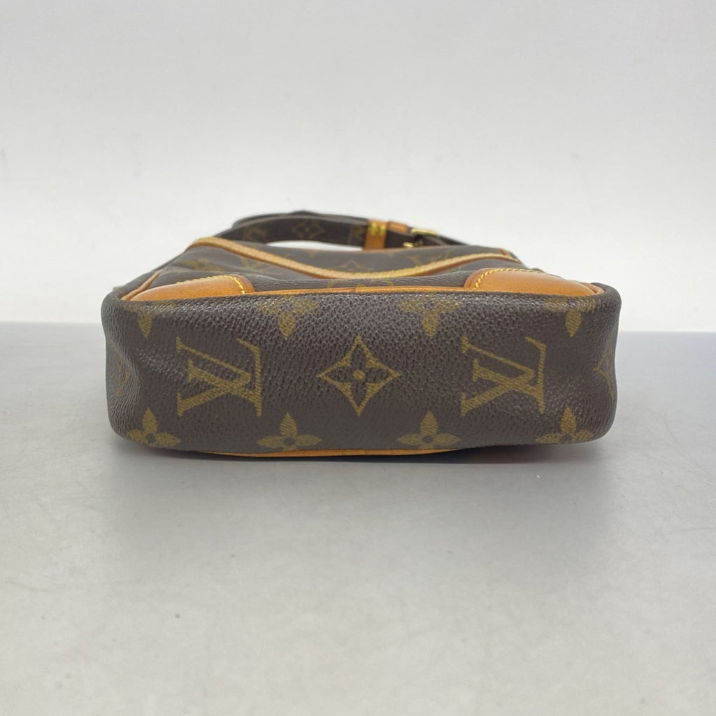 Louis Vuitton Brown Shoulder Bag (Pre-Owned)