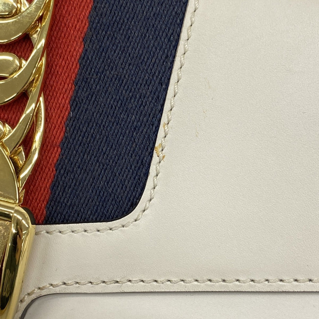 Gucci Ivory Leather Handbag (Pre-Owned)