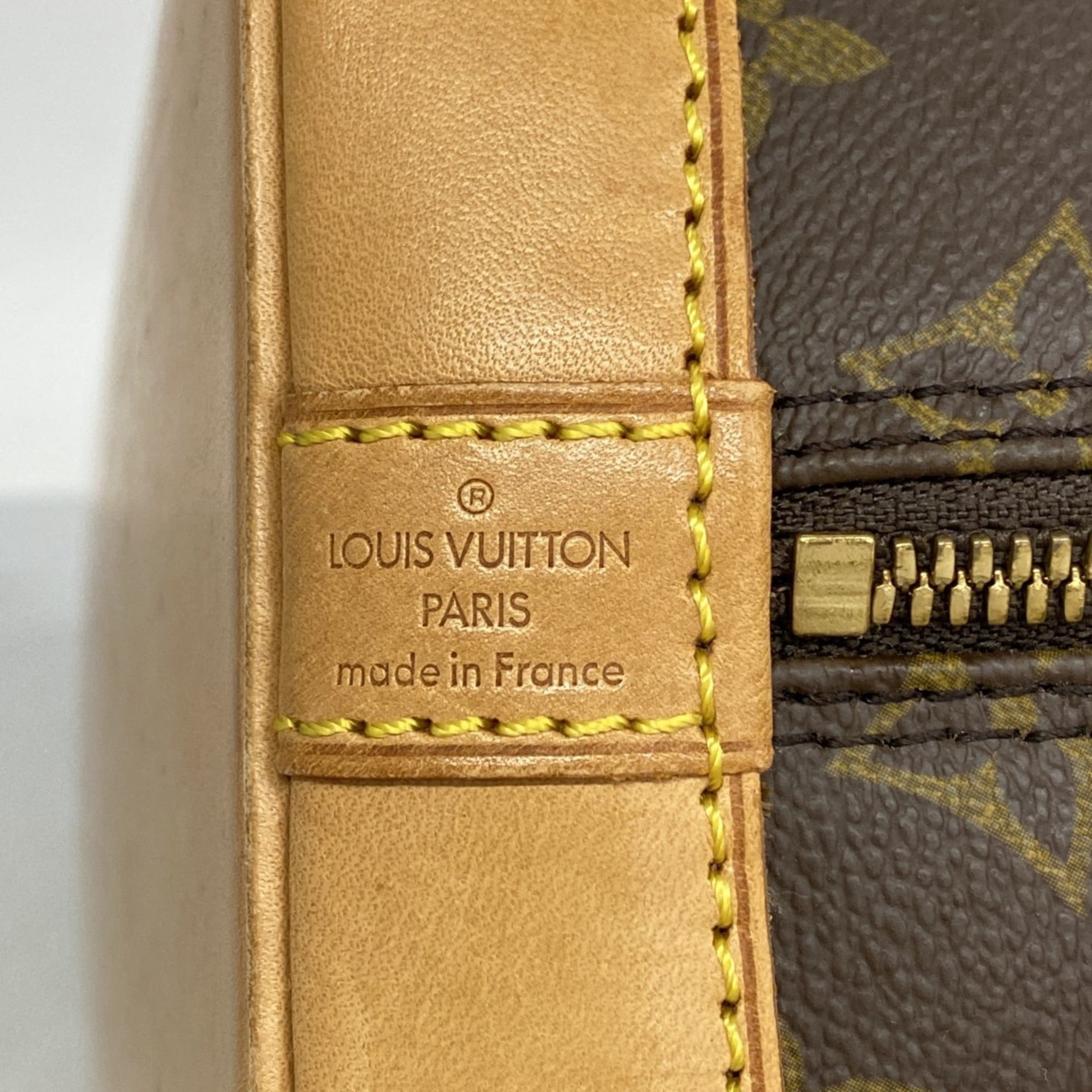 Louis Vuitton Brown Handbag (Pre-Owned)