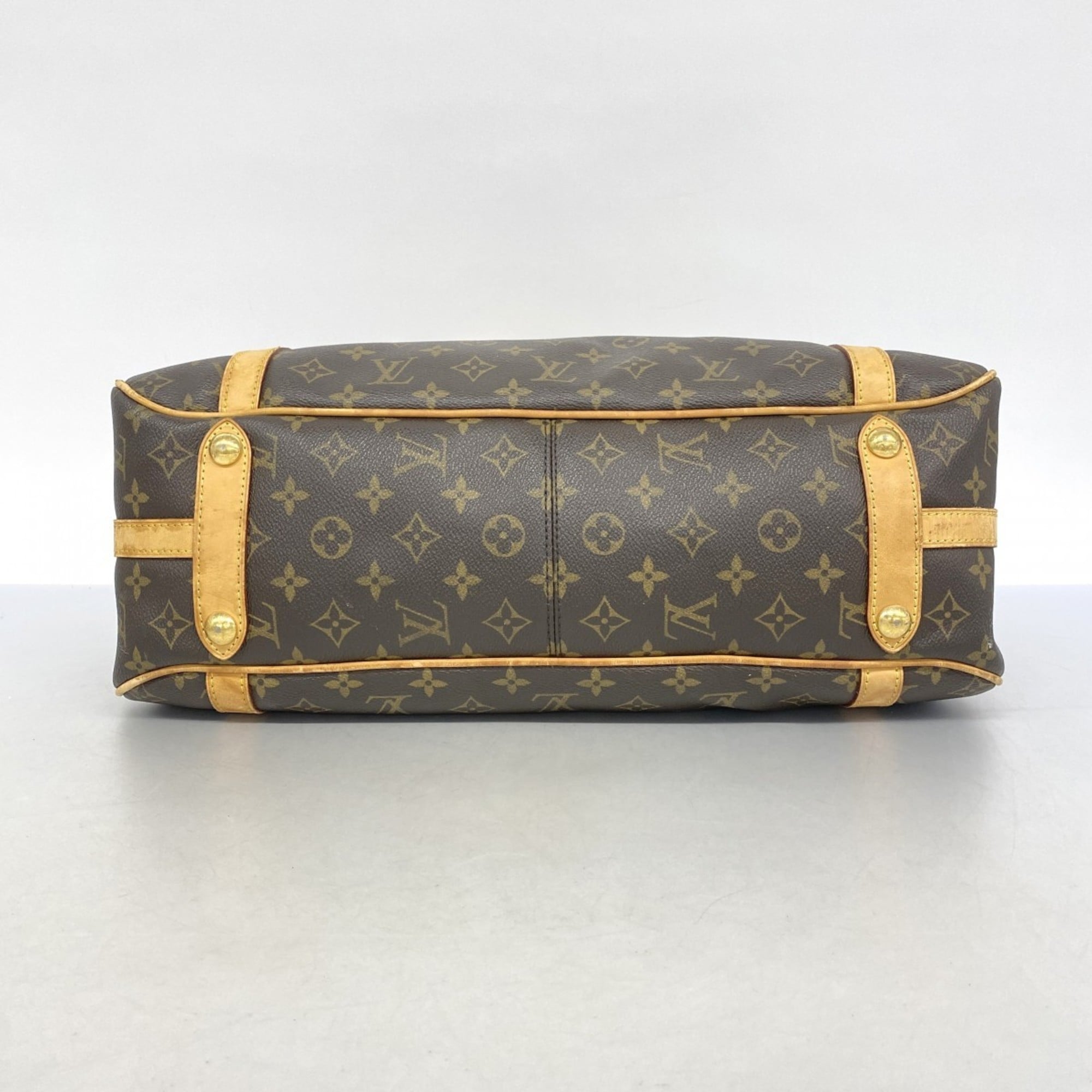 Louis Vuitton Brown Shoulder Bag (Pre-Owned)