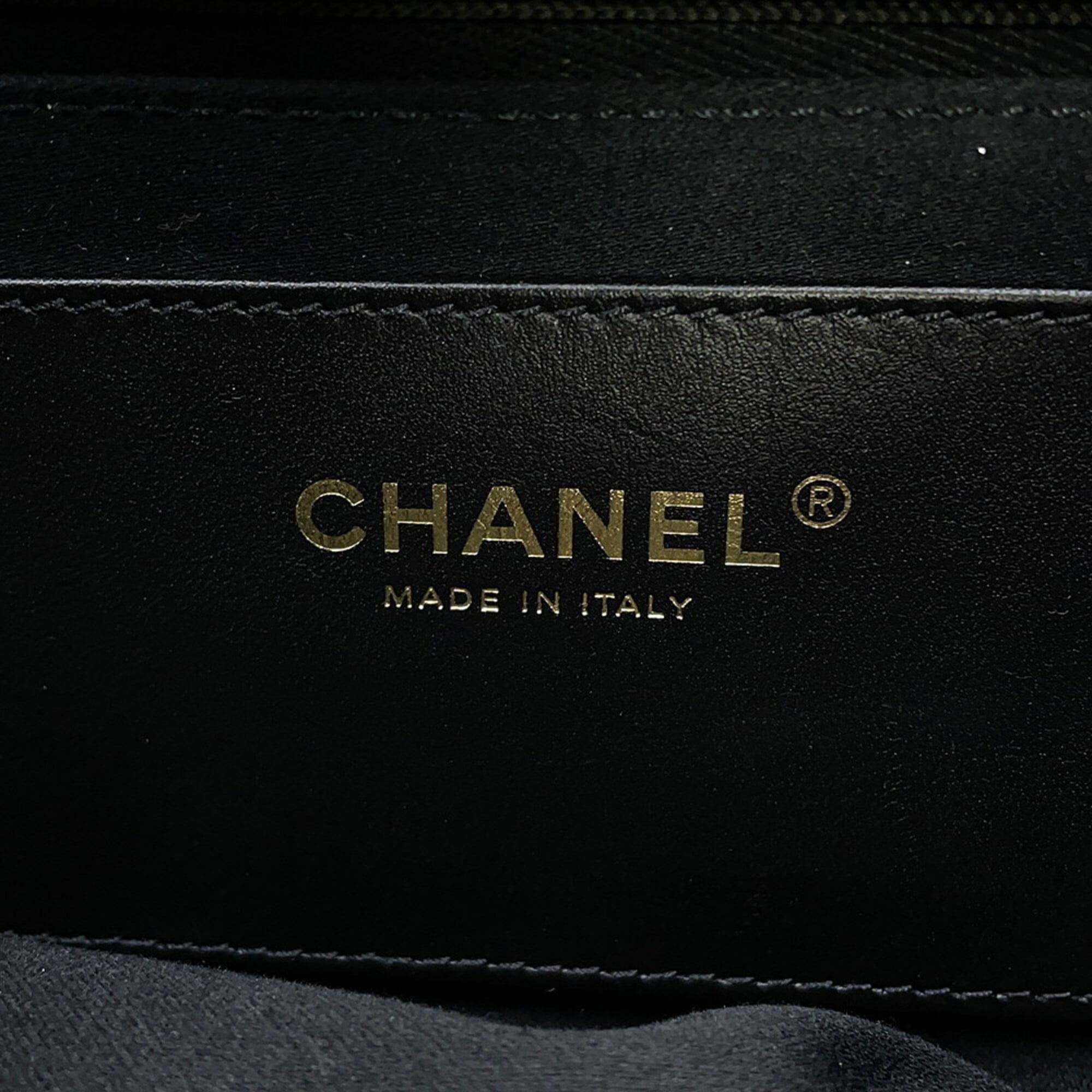 Chanel Matelasse Black Denim Shoulder Bag (Pre-Owned)