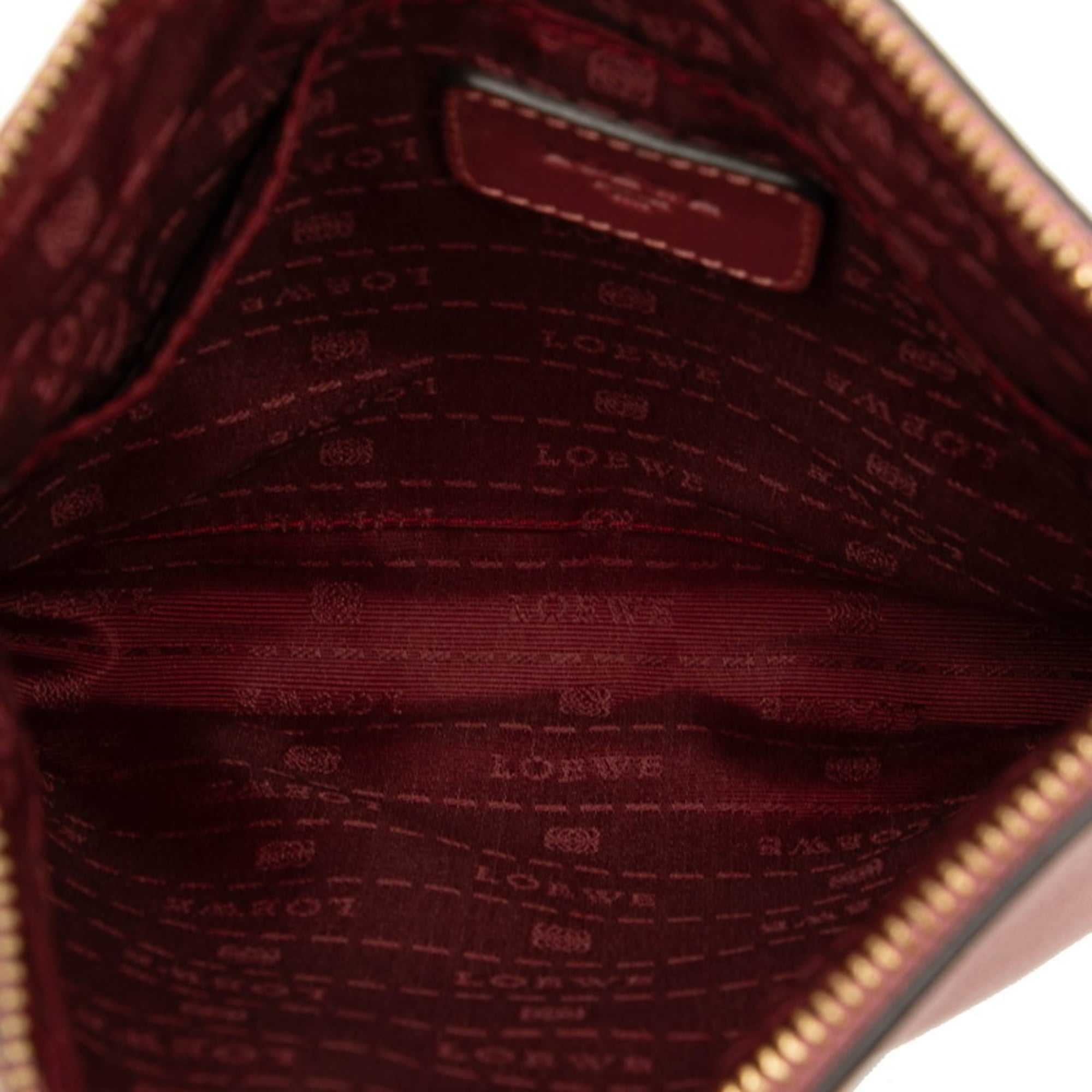 Loewe Red Color Leather Shoulder Bag (Pre-Owned)