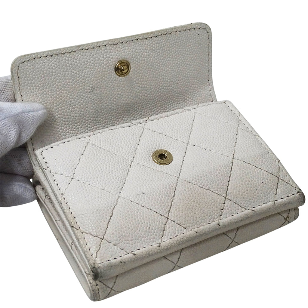 Chanel White Grained Calfskin Wallet (Tri-Fold) (Pre-Owned)