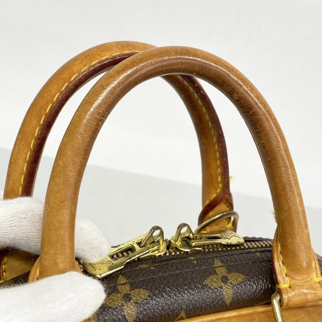 Louis Vuitton Brown Handbag (Pre-Owned)