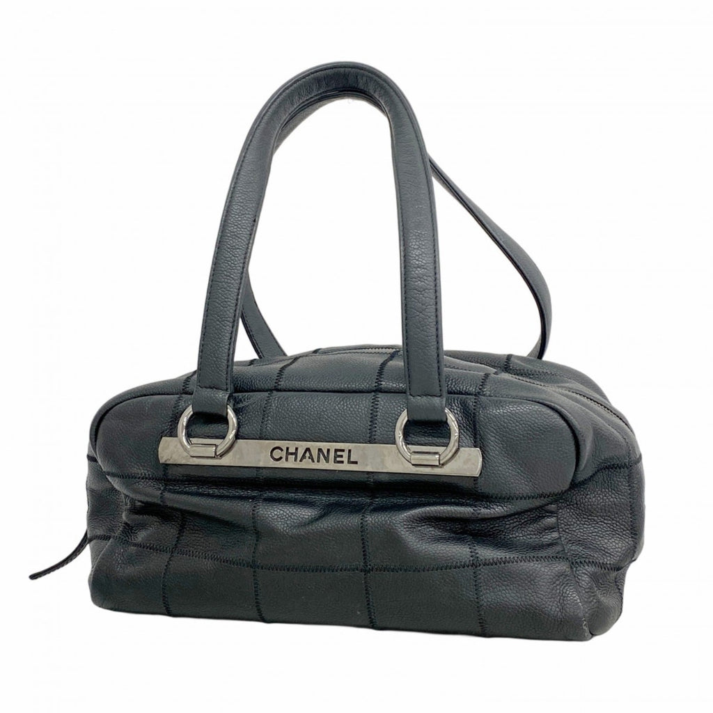 Chanel Black Grained Calfskin Shoulder Bag (Pre-Owned)
