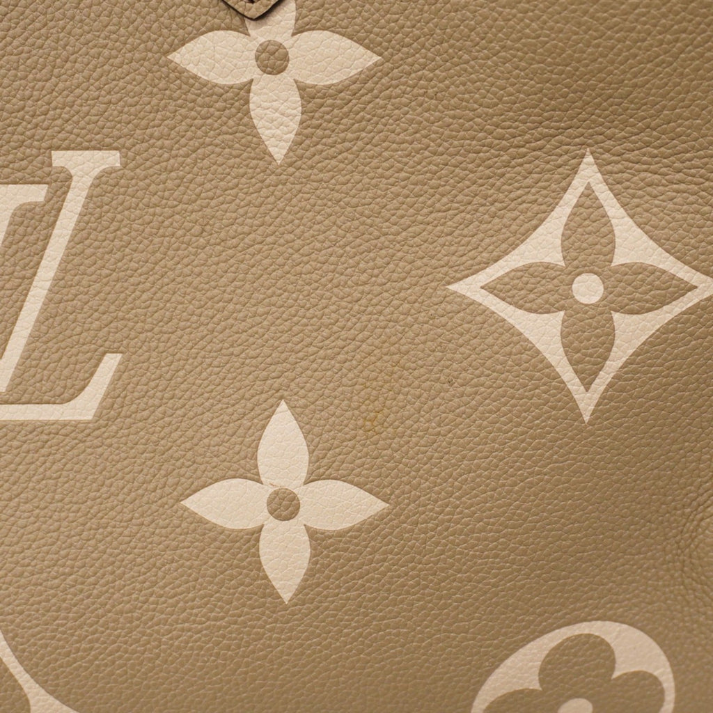 Louis Vuitton Cream Tourterelle Tote Bag (Pre-Owned)