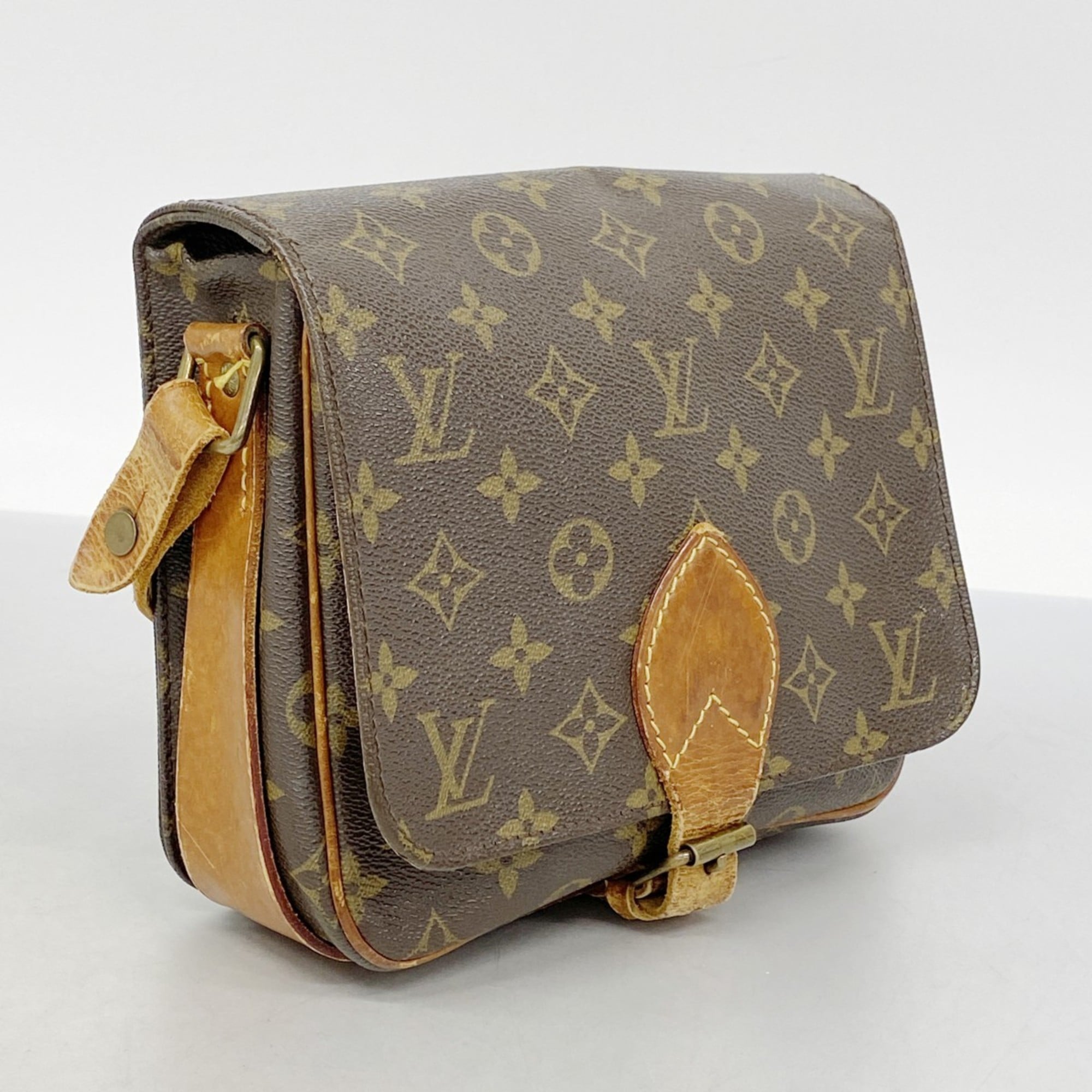 Louis Vuitton Brown Shoulder Bag (Pre-Owned)