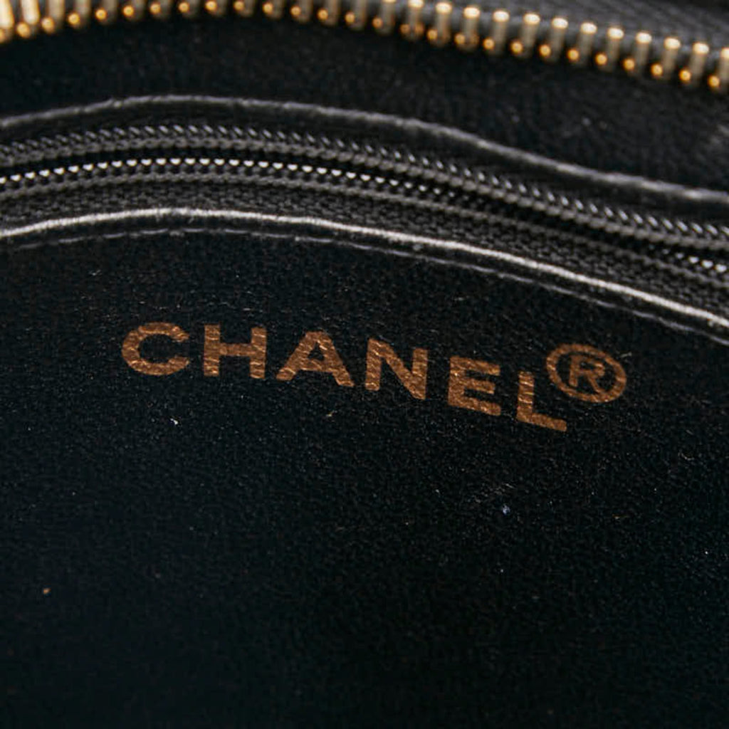 Chanel Black Grained Calfskin Tote Bag (Pre-Owned)