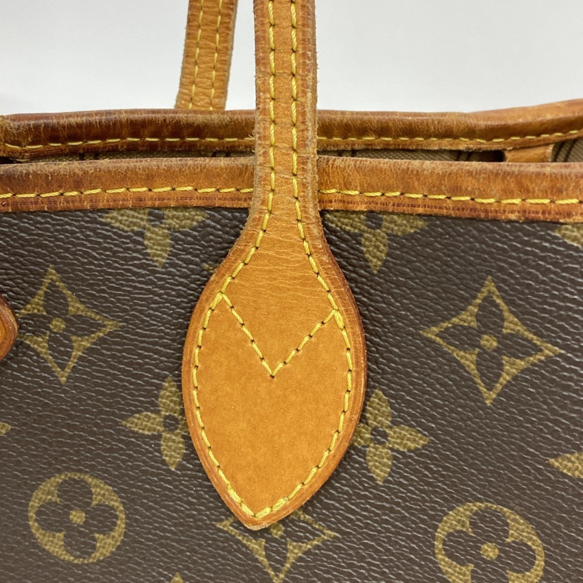 Louis Vuitton Brown Tote Bag (Pre-Owned)