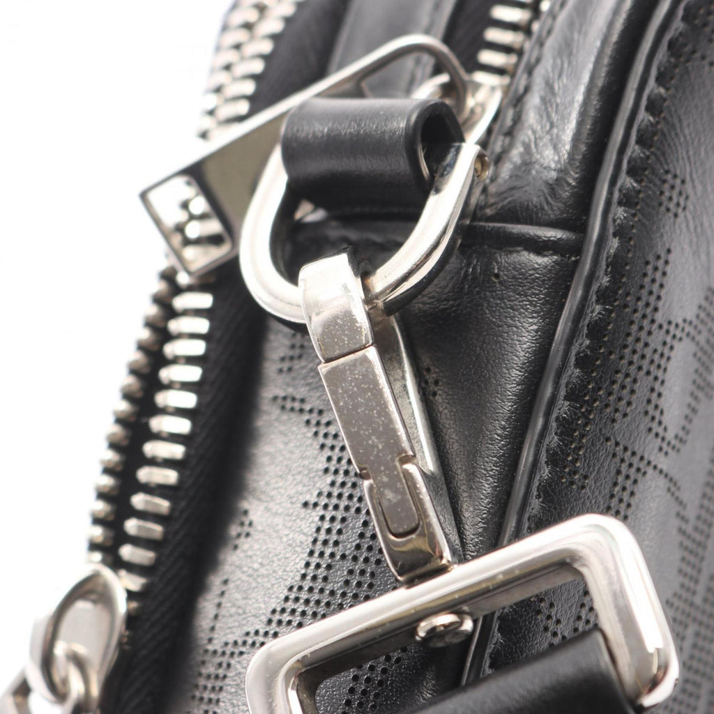 Christian Dior Black Leather Shoulder Bag (Pre-Owned)