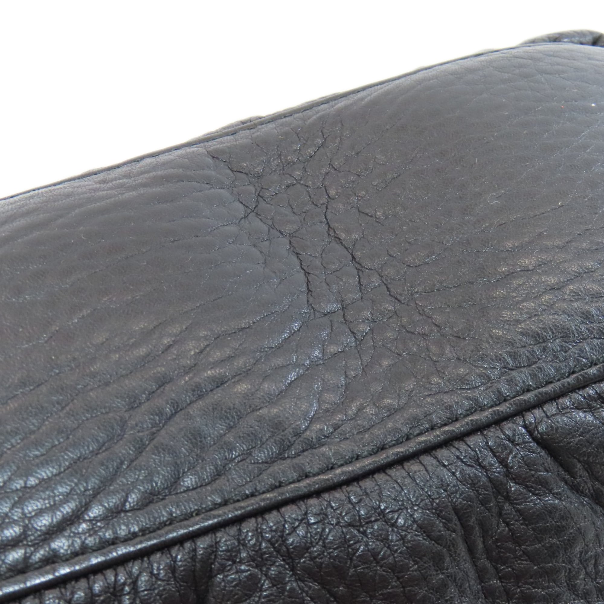 Burberry Black Leather Shoulder Bag (Pre-Owned)
