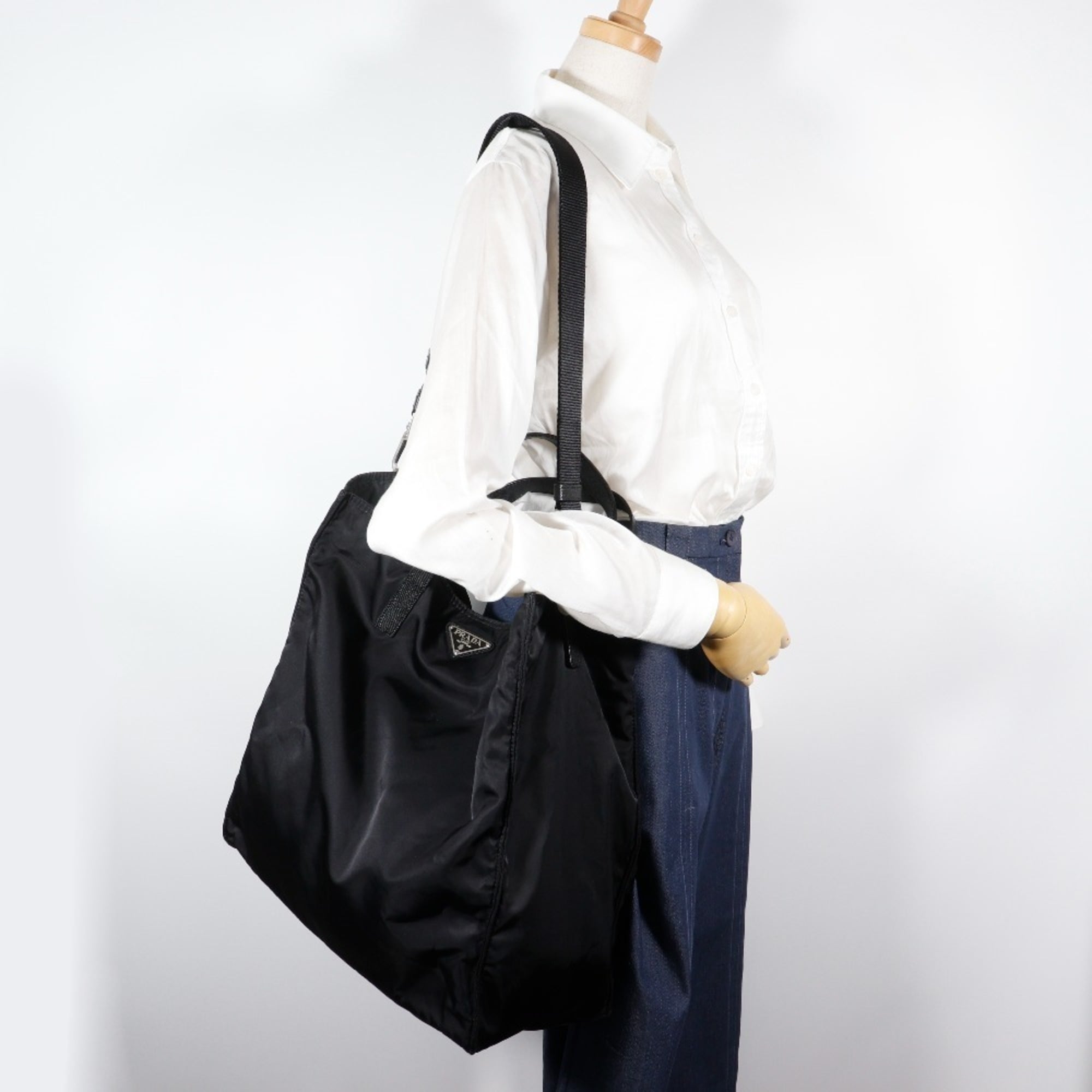 Prada Black Nylon Tote Bag (Pre-Owned)