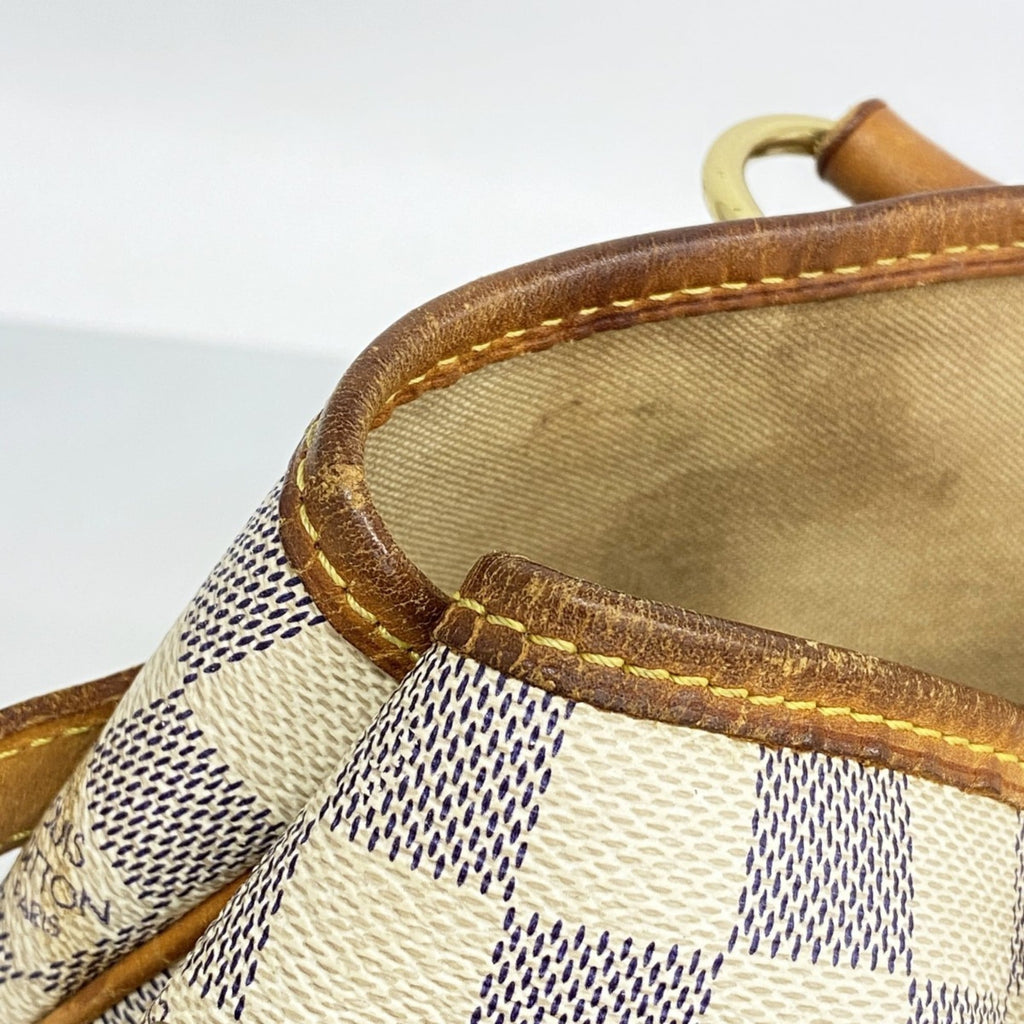 Louis Vuitton White Tote Bag (Pre-Owned)