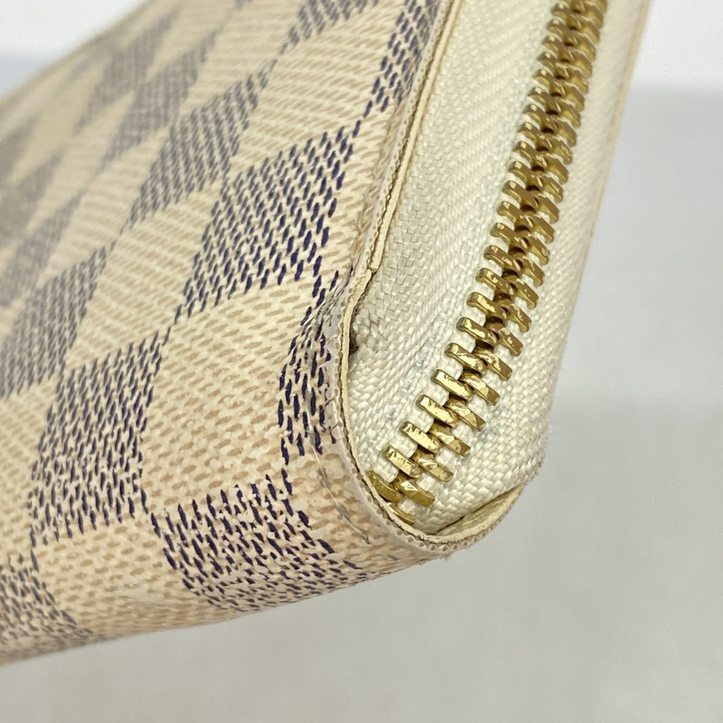 Louis Vuitton White Long Wallet (Bi-Fold) (Pre-Owned)