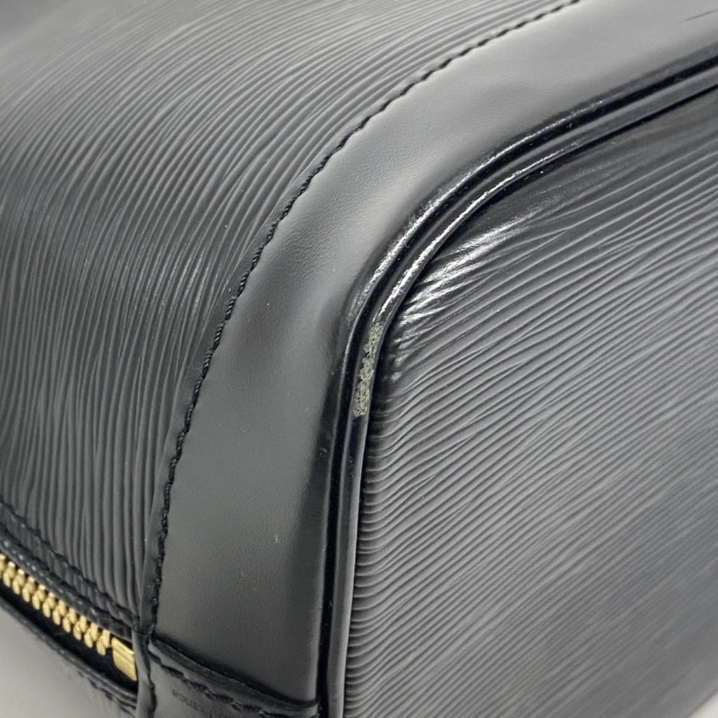 Louis Vuitton Noir Handbag (Pre-Owned)