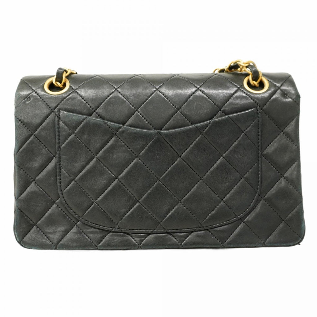 Chanel Black Leather Shoulder Bag (Pre-Owned)