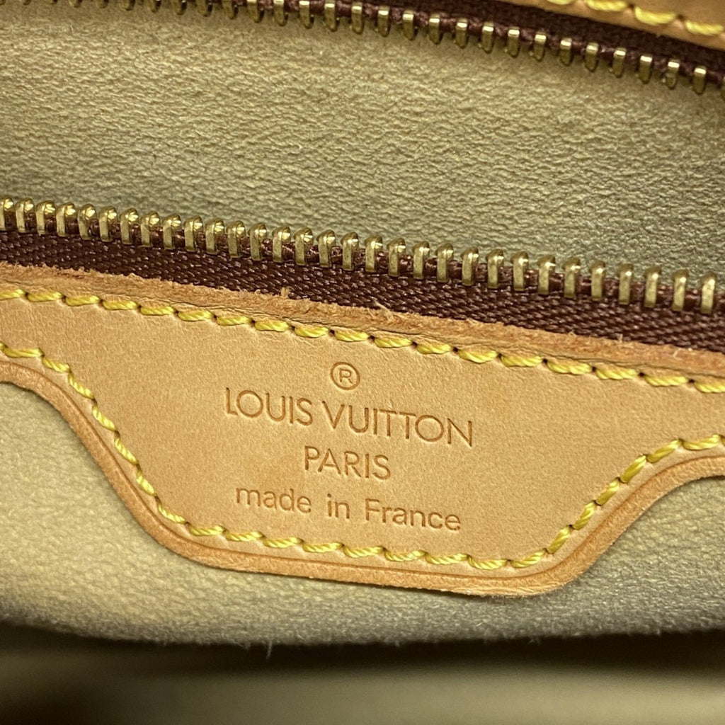 Louis Vuitton Brown Shoulder Bag (Pre-Owned)