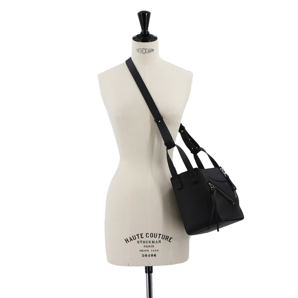 Loewe Black Leather Handbag Shoulder Bag (Pre-Owned)