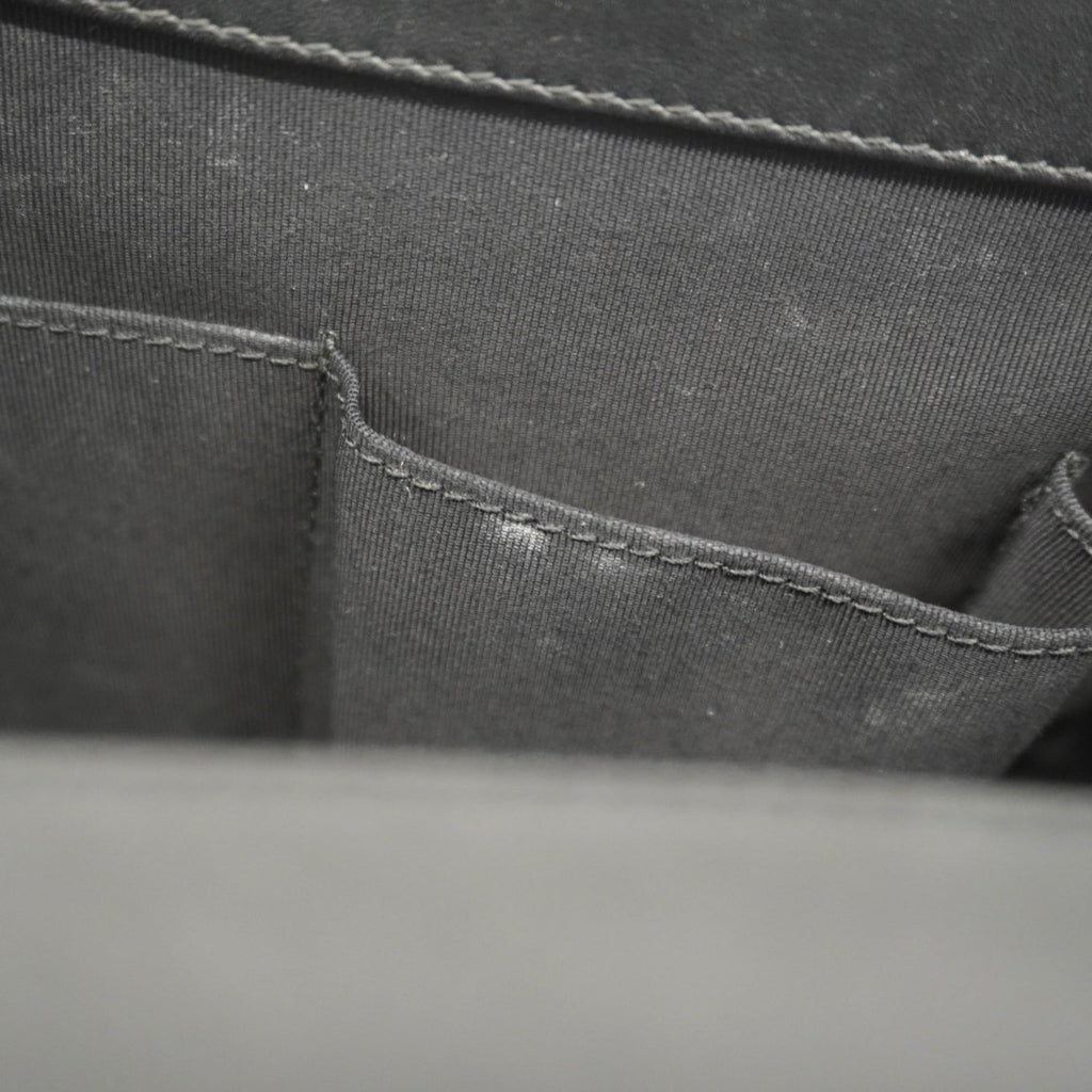 Chanel Black Patent Leather Shoulder Bag (Pre-Owned)