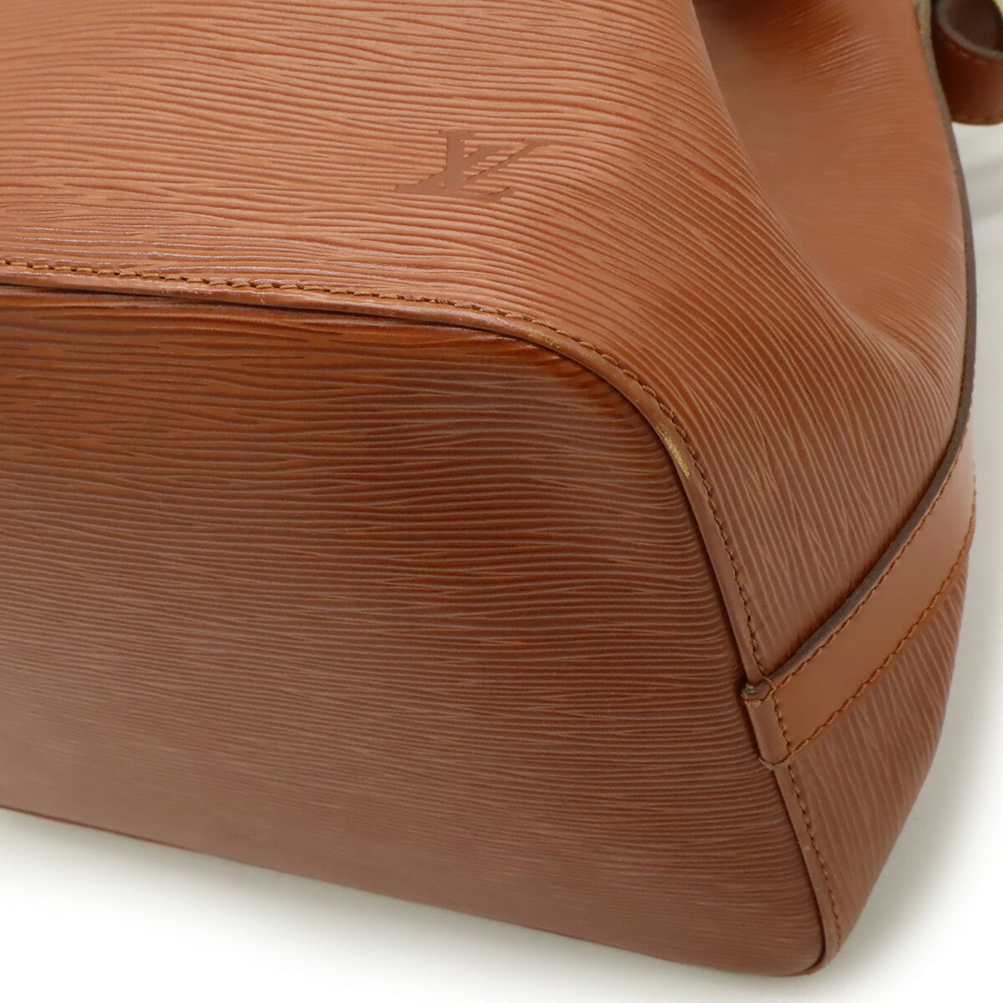 Louis Vuitton Brown Kenyan Brown Epi Leather Shoulder Bag (Pre-Owned)