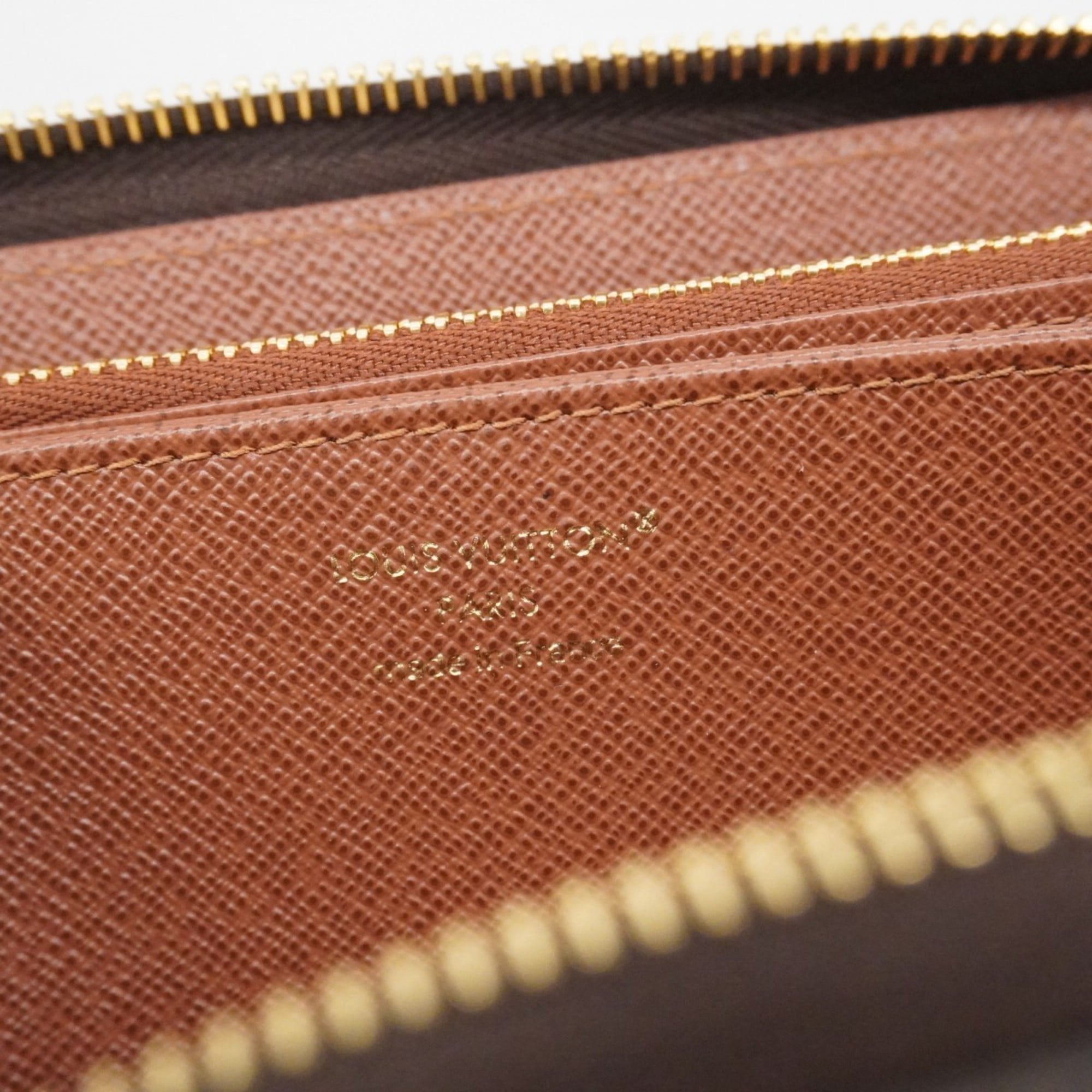 Louis Vuitton Brown Long Wallet (Bi-Fold) (Pre-Owned)