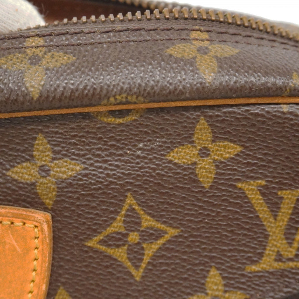 Louis Vuitton Brown Shoulder Bag (Pre-Owned)