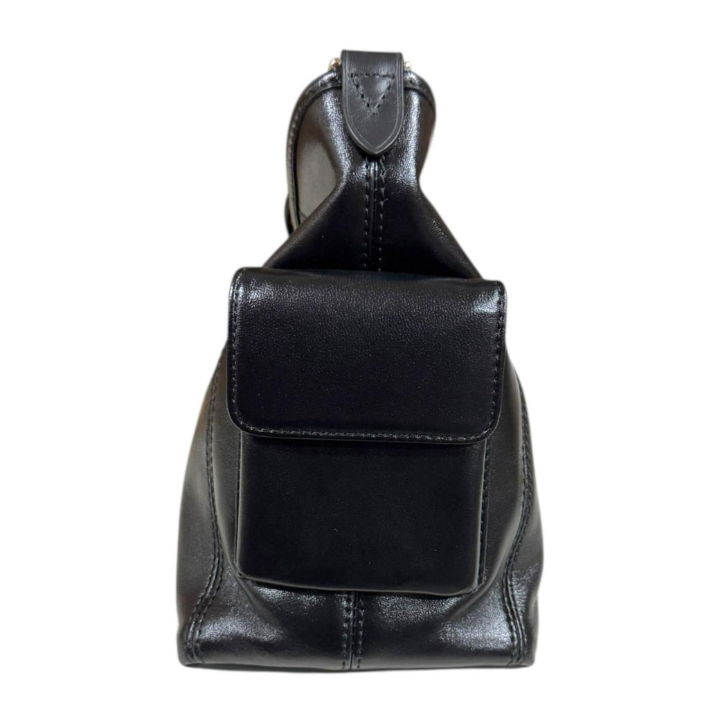 Louis Vuitton Black Leather Shoulder Bag (Pre-Owned)