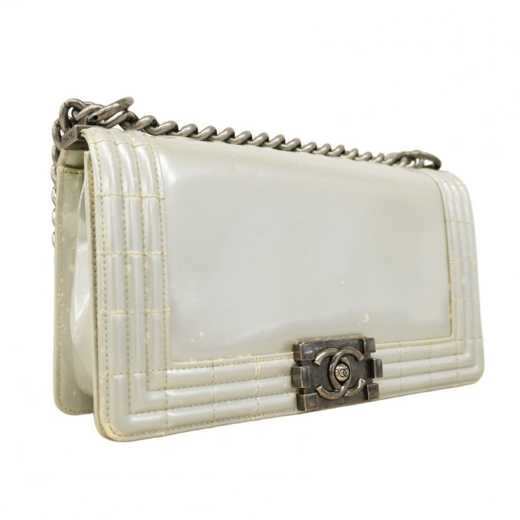 Chanel Gray Patent Leather Shoulder Bag (Pre-Owned)