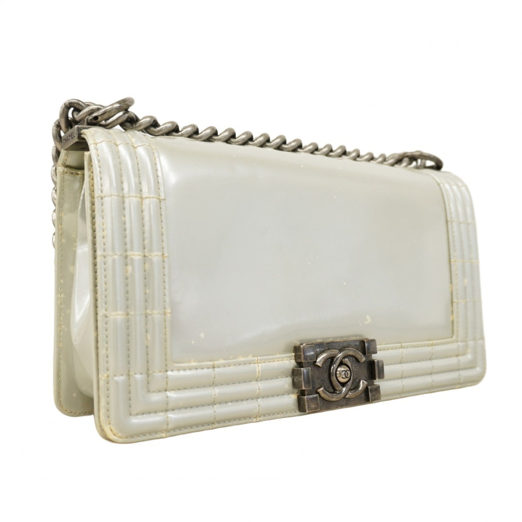 Chanel Gray Patent Leather Shoulder Bag (Pre-Owned)