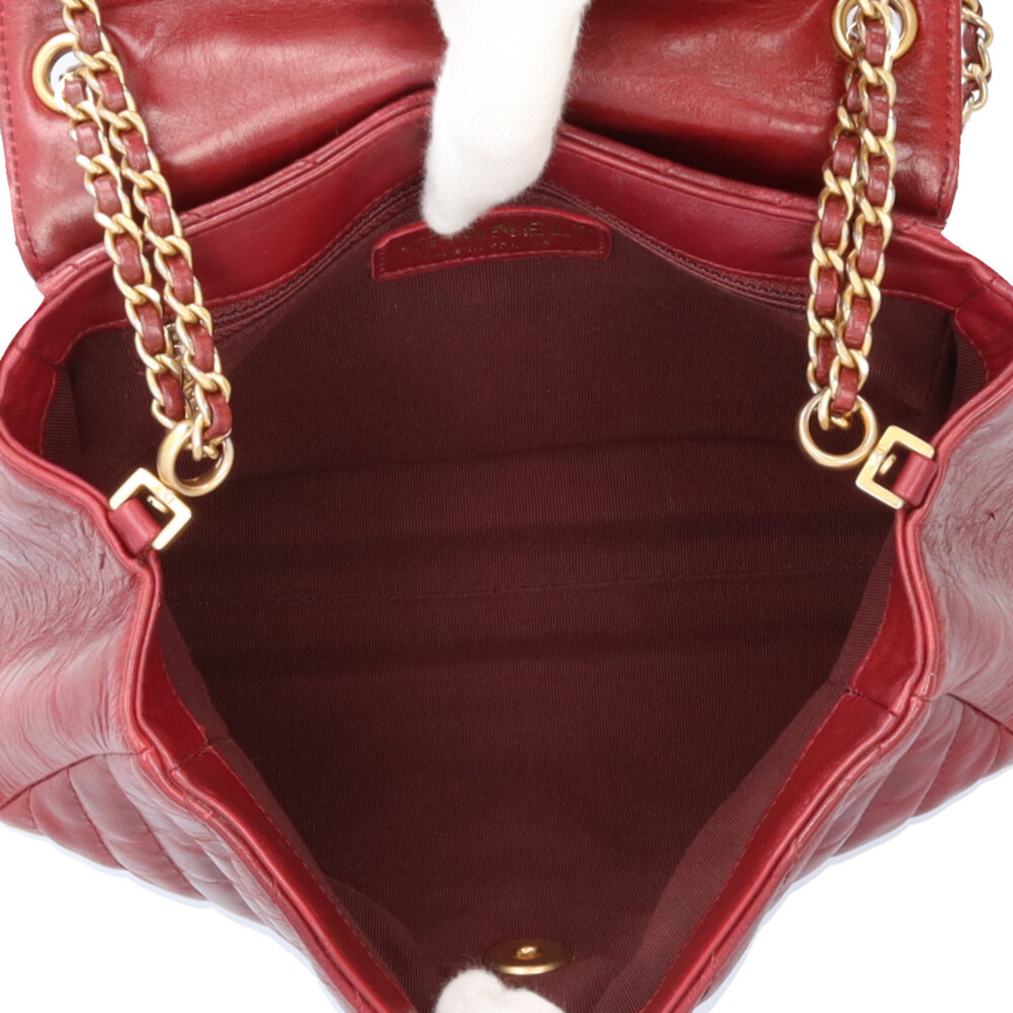 Chanel Red Color Leather Shoulder Bag (Pre-Owned)